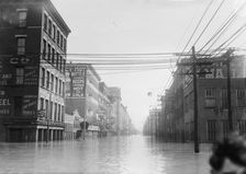 Flooded warehouses Elm St. looking north, Cincinnati, Ohio, between c1910 and c1915. Creator: Bain News Service