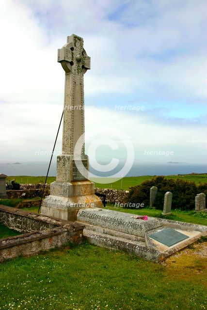 Flora MacDonald's memorial, Kilmuir Graveyard, Skye, Highland, Scotland. Creator: Peter Thompson.