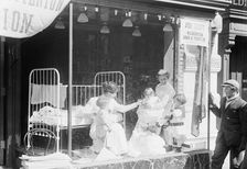 Florence Crittenden I.E., Crittenton Home - Baby Exhibit, 1914. Creator: Harris & Ewing