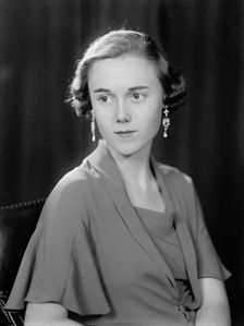 Florence Asher - Portrait, 1933. Creator: Harris & Ewing