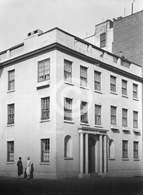 Florence Noyes dancers studio building, between 1915 and 1918. Creator: Arnold Genthe.