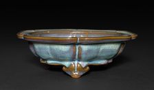 Flower Pot Stand or Bulb Bowl: Jun ware, 14th-15th Century. Creator: Unknown