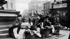 Flower sellers at Piccadilly Circus, London, 1901 (1951)