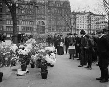 Flower vender's [sic] Easter display in Union Square Park, New York, between 1900 and 1910. Creator: Unknown