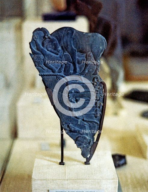 Fragment of a palette with images of a bull charging at an enemy, it comes from Abydos, made in s…