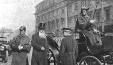 France et Russie; M. Pachitch a Petrograd: L'Illustre premier ministre serbe, lui aussi..., 1916. Creator: Unknown