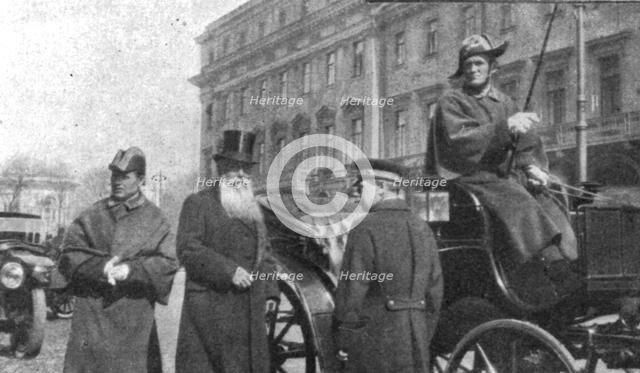 'France et Russie; M. Pachitch a Petrograd: L'Illustre premier ministre serbe, lui aussi..., 1916. Creator: Unknown.