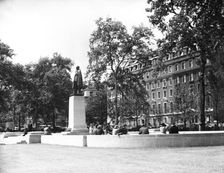 Franklin D. Roosevelt Memorial, Grosvenor Square, London, c1955. Creator: Arthur Charles Kirby Ware