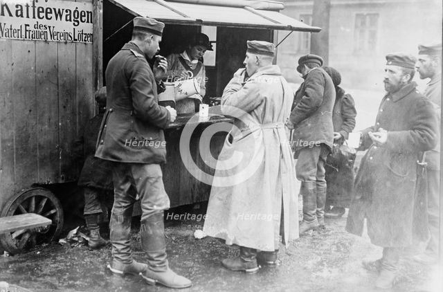 Free coffee wagon, Lotzen, between c1910 and c1915. Creator: Bain News Service.