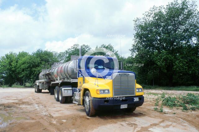 Freightliner American tanker. Artist: Unknown.