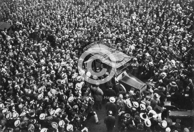 French crowds cheering Pershing and Joffre, Hotel Crillon, Paris, First World War, 1917. Artist: Unknown