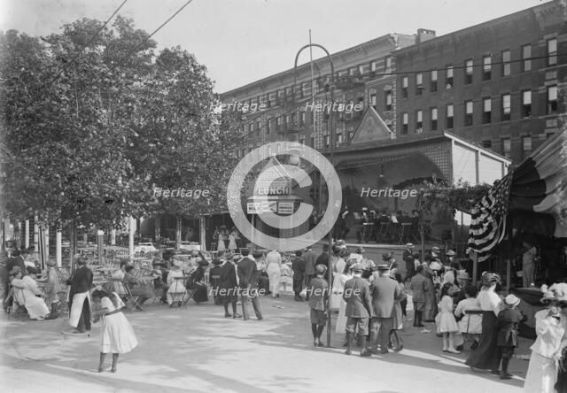 French Fete, July 14 (191?). Creator: Bain News Service.