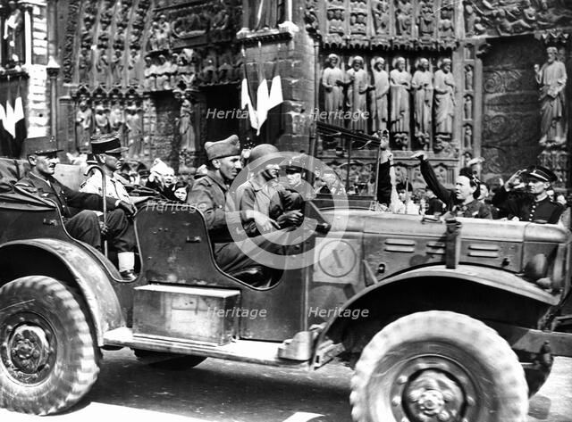 French General Philippe Leclerc outside Notre Dame, liberation of Paris, August 1944. Artist: Unknown