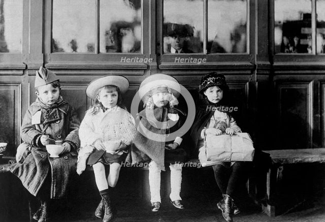 French refugee children waiting for a train, 20 January 1918. Artist: Anon