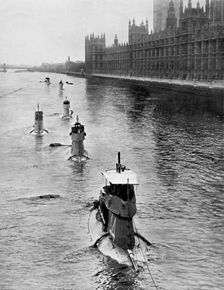French submarine Saphir (Q44) and five others moving from Gravesend to London, July 1909