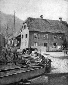 French soldiers doing their laundry, World War I, 1915