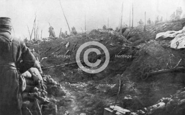 French troops prepare for a German counter-attack, Eparges ridge, near Verdun, France, August 1915. Artist: Unknown