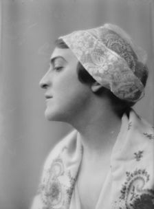 Friend of Dulcie Moore, portrait photograph, 1918 Sept. 7. Creator: Arnold Genthe