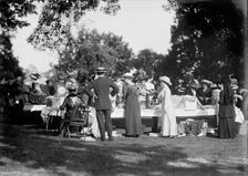 Friendship Charity Fete, 1913. Creator: Harris & Ewing