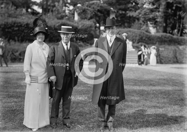 Friendship Charity Fete - Mrs. Hearst; John R. Mclean; William Randolph Hearst, 1913. Creator: Harris & Ewing.