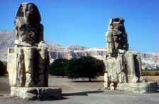 Frontal view of The Colossi of Memnon, Luxor West Bank, Egypt, c1400 BC