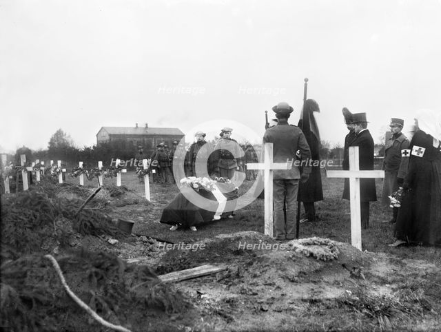 Funeral at the cemetery for disabled soldiers, Trelleborg, Sweden, 1918. Creator: Unknown.