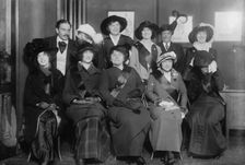 Fusion Tag Girls, between c1910 and c1915. Creator: Bain News Service