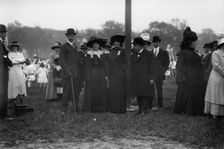 G.T. Kirby & wife, Mrs. L.R. Guggenheim, Com'r Stover, between c1910 and c1915. Creator: Bain News Service