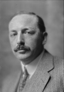 Knight, William Wellington, Dr., portrait photograph, 1914 Aug. 14. Creator: Arnold Genthe