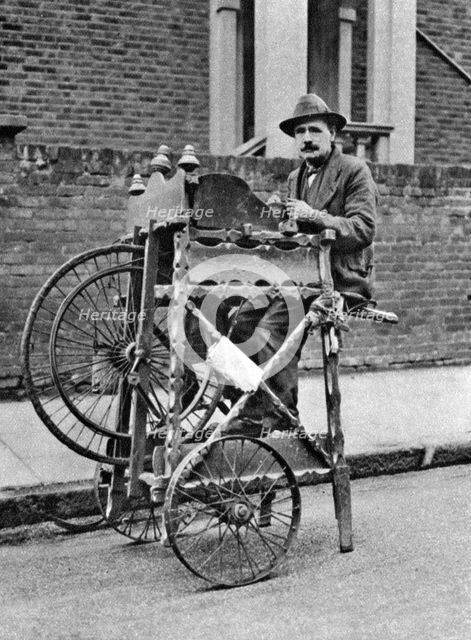 Knife and scissors grinder, London, 1926-1927. Artist: McLeish