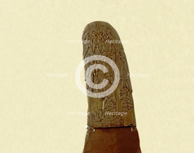 Knife of Gebel el-Arak, detail of the handle with a battle scene, made in ivory.