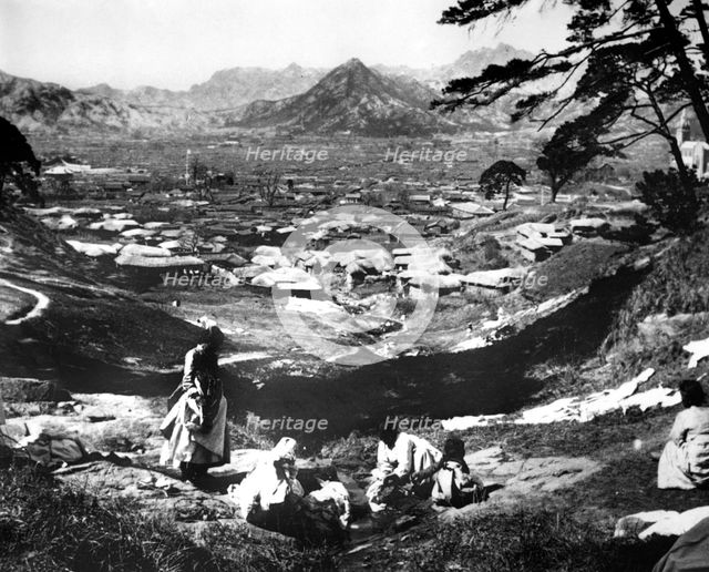 Korean women on a hillside, Seoul, Korea, 1900. Artist: Unknown