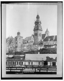 Katedra na Wawelu, between 1910 and 1920. Creator: Harris & Ewing