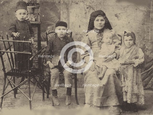Kazan Tatar Family, 1900s.