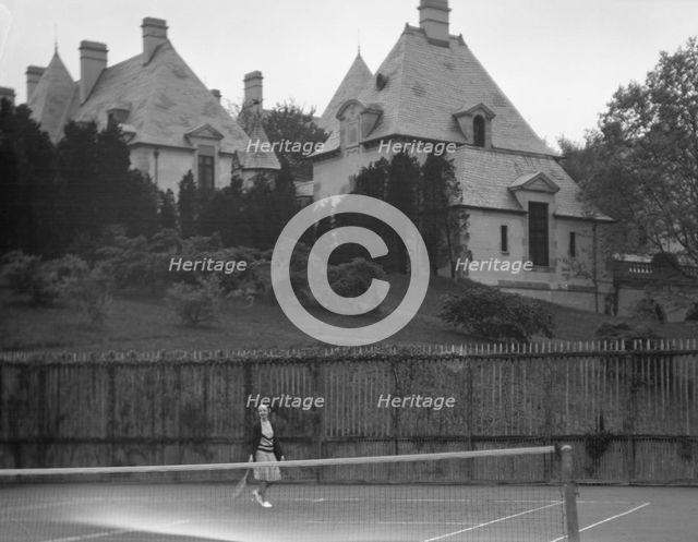 Kahn, Otto H., Mr., estate, 1928 Creator: Arnold Genthe.