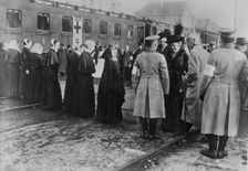 Kaiserin visiting a train of the wounded at Breslau, between 1914 and c1915. Creator: Bain News Service