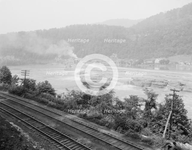 Kanawha Falls, New River canyon, W. Va., c.between 1910 and 1920. Creator: Unknown.