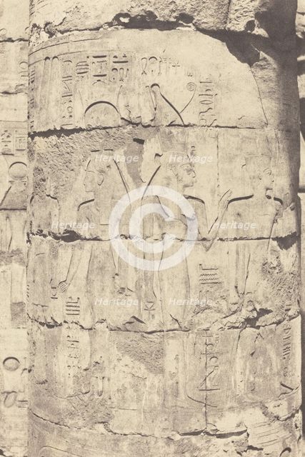 Karnak (Thèbes), Palais--Salle hypostyle--Colonnade Centrale--Décoration d'un Fut, 1853. Creator: Félix Teynard.