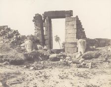 Karnak (Thèbes), Premier Pylône - Ruines de la Porte et des Colosses, ..., 1851-52, printed 1853-54. Creator: Félix Teynard
