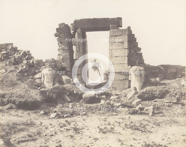 Karnak (Thèbes), Premier Pylône - Ruines de la Porte et des Colosses, ..., 1851-52, printed 1853-54. Creator: Félix Teynard.