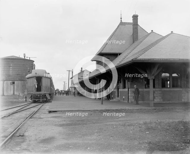 Kasota Station, between 1880 and 1899. Creator: Unknown.