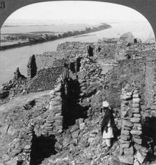 Kasr (Qasr) Ibrim and a view down the Nile in Nubia, Egypt 1905.Artist: Underwood & Underwood
