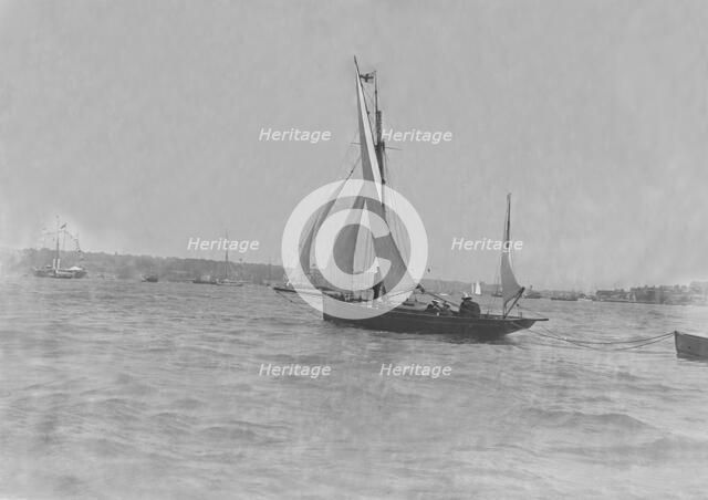 Ketch under sail. Creator: Kirk & Sons of Cowes.
