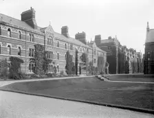 Keble College, Liddon Quad, Parks Road, Oxford, Oxfordshire, 1907. Artist: Henry Taunt