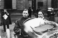 Kenelm Lee Guinness behind the wheel of a Sunbeam c1913-c1924