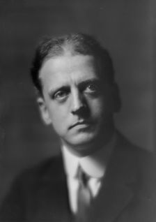 Kennerley, Mitchell, Mr., portrait photograph, 1914 or 1915. Creator: Arnold Genthe