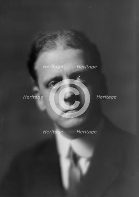 Kennerley, Mitchell, Mr., portrait photograph, 1914 or 1915. Creator: Arnold Genthe.