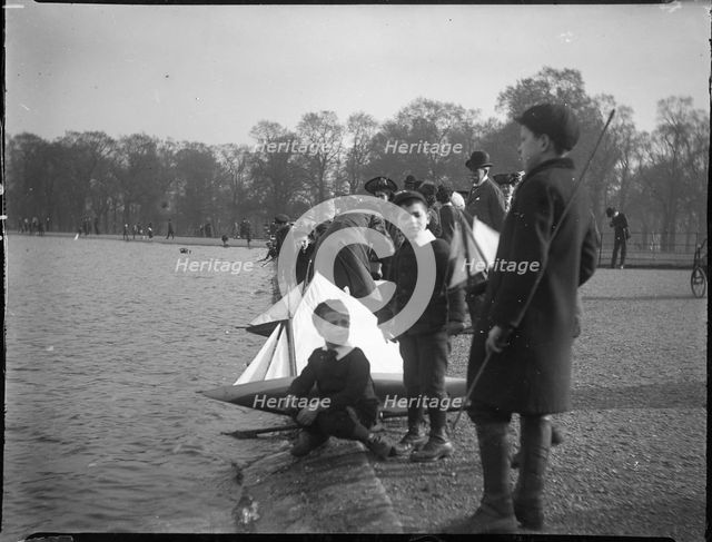 Kensington Gardens, Round Pond, Kensington, City of Westminster, London, 1904. Creator: Katherine Jean Macfee.