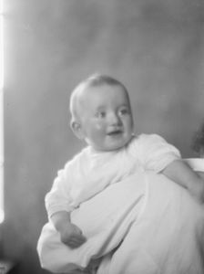 Kerrigan, J.J., Mrs., baby of, portrait photograph, 1926 Creator: Arnold Genthe