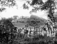 Kiftsgate Court, Mickleton, near Chipping Camden, Gloucestershire, c1860-c1922. Artist: Henry Taunt